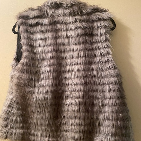 MK VEST. Size M - Picture 3 of 4